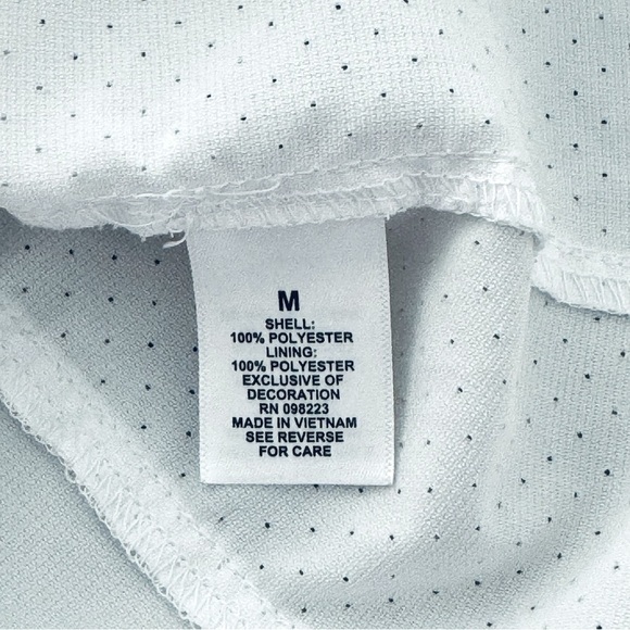 Magellan Outdoors Boy’s Size M Classic Fit Button Down Fishing Shirt - Picture 6 of 7